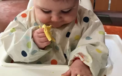 Comment savoir quand mon bébé est prêt pour commencer la DME ?